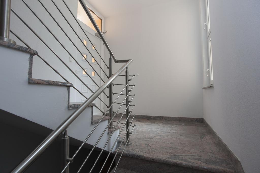 Apartments Damjanovic Makarska Ngoại thất bức ảnh