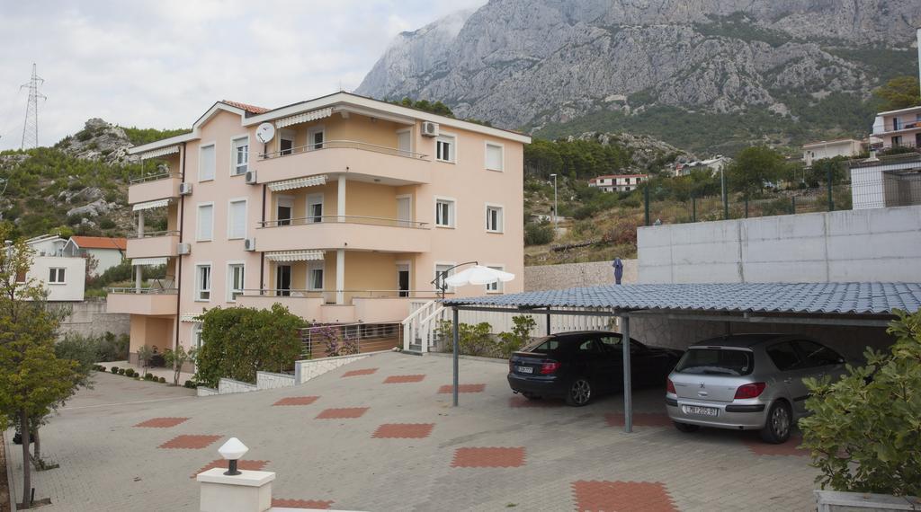 Apartments Damjanovic Makarska Ngoại thất bức ảnh