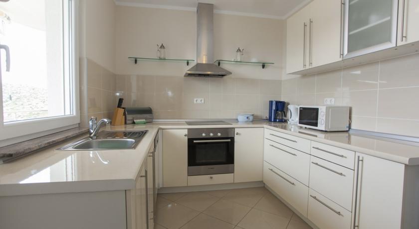 Apartments Damjanovic Makarska Phòng bức ảnh