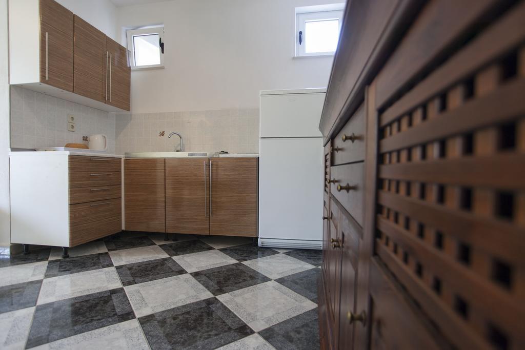 Apartments Damjanovic Makarska Phòng bức ảnh
