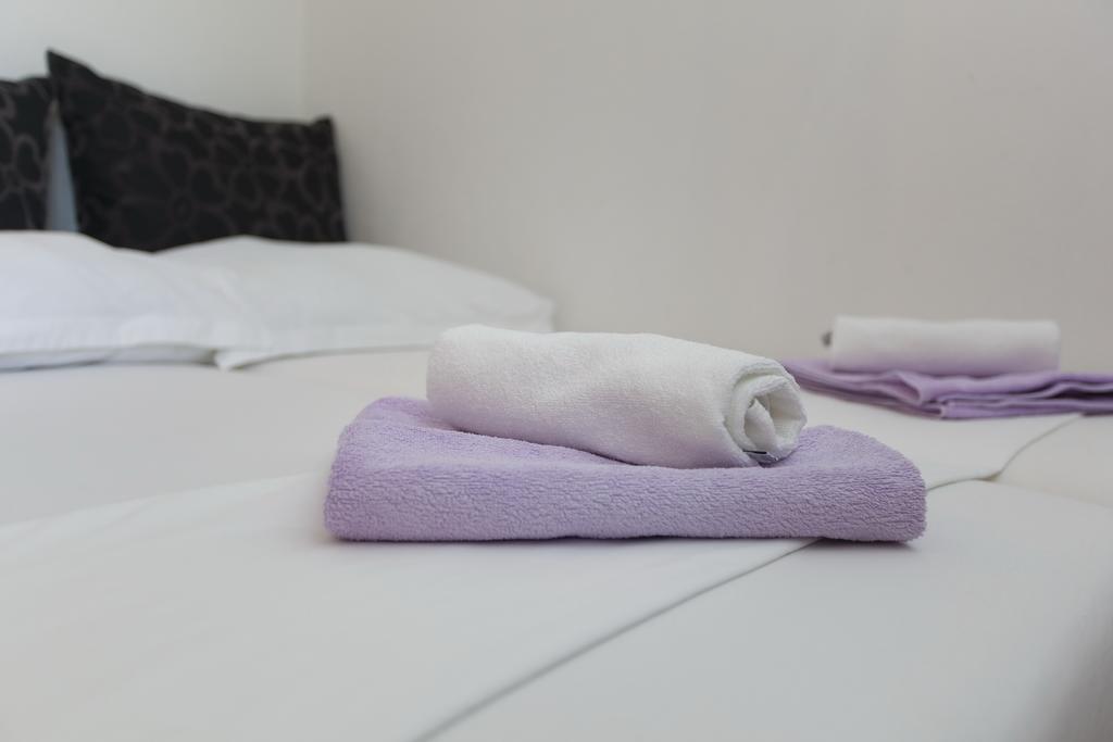 Apartments Damjanovic Makarska Phòng bức ảnh