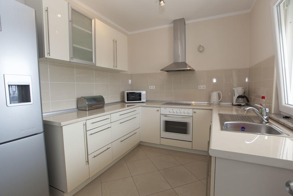 Apartments Damjanovic Makarska Ngoại thất bức ảnh