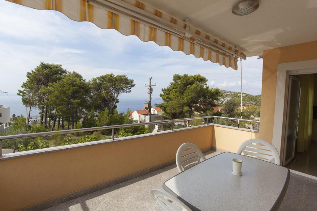 Apartments Damjanovic Makarska Ngoại thất bức ảnh