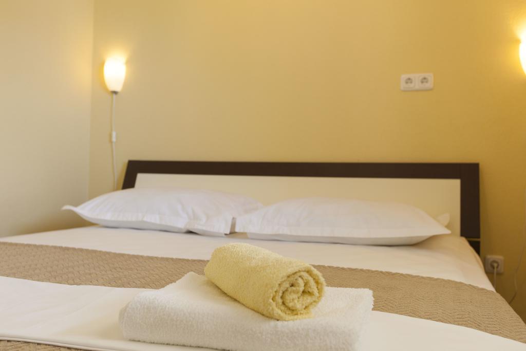 Apartments Damjanovic Makarska Ngoại thất bức ảnh