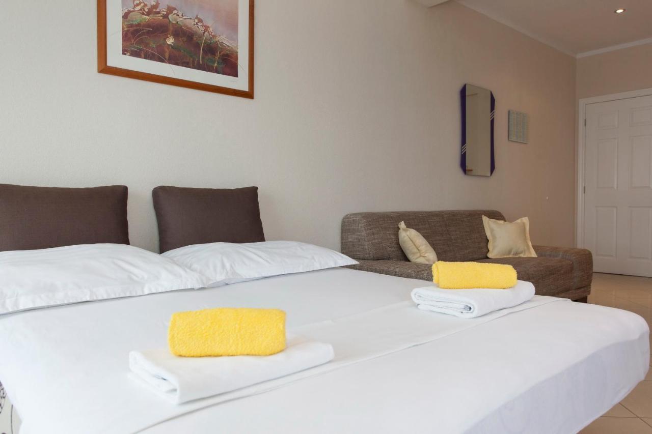 Apartments Damjanovic Makarska Phòng bức ảnh
