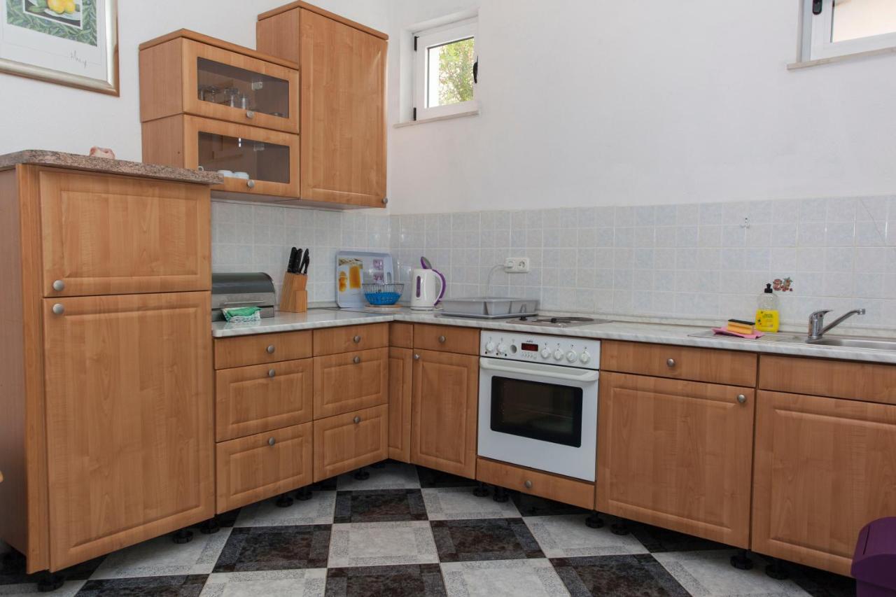 Apartments Damjanovic Makarska Ngoại thất bức ảnh