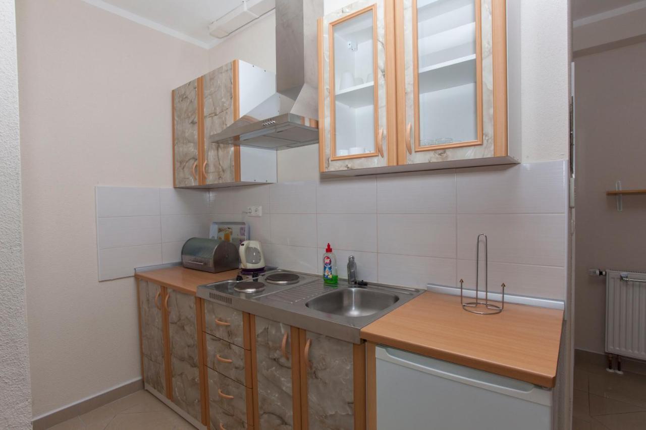 Apartments Damjanovic Makarska Ngoại thất bức ảnh